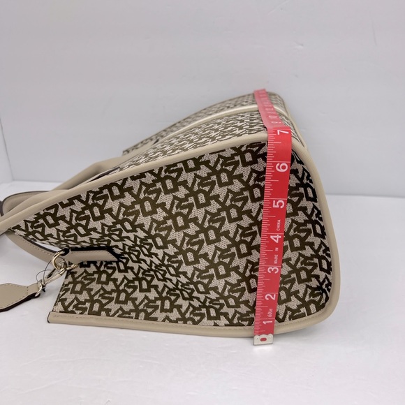 DKNY “CARLITA MD TOTE” BAG, BEIGE WITH BROWN LOGO ALL OVER WITH SHOULDER STRAP - Picture 14 of 16